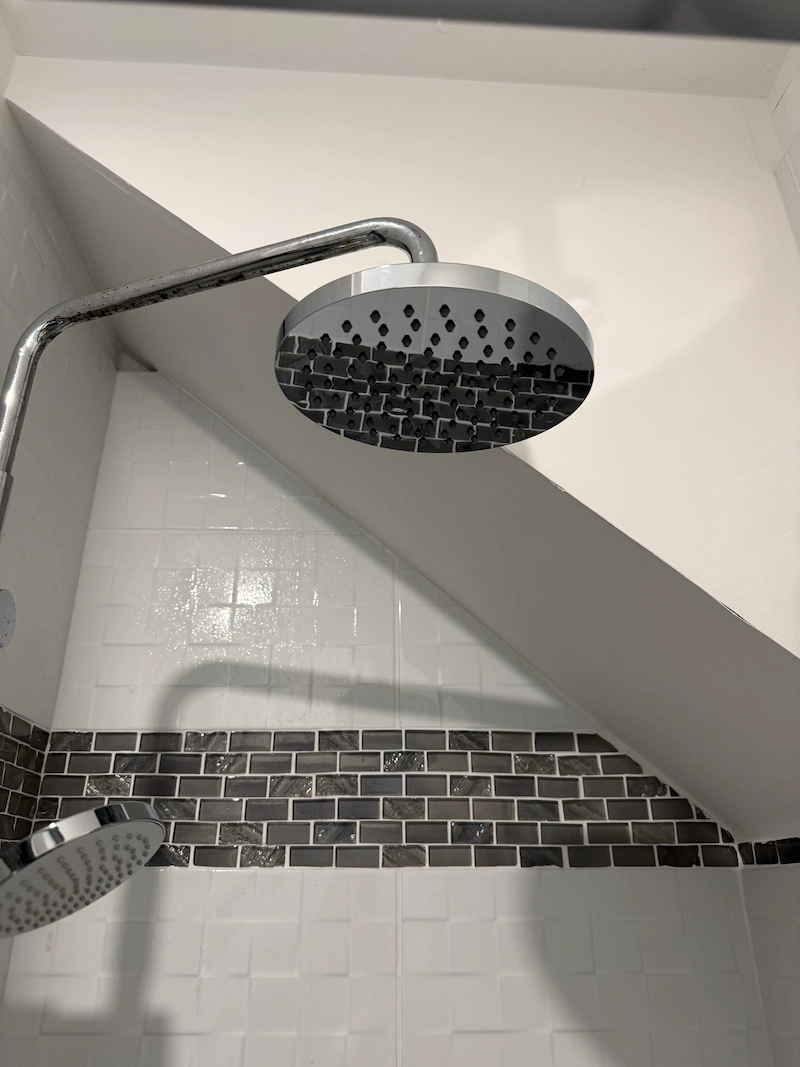 Rénovation et réparation de colonne de douche