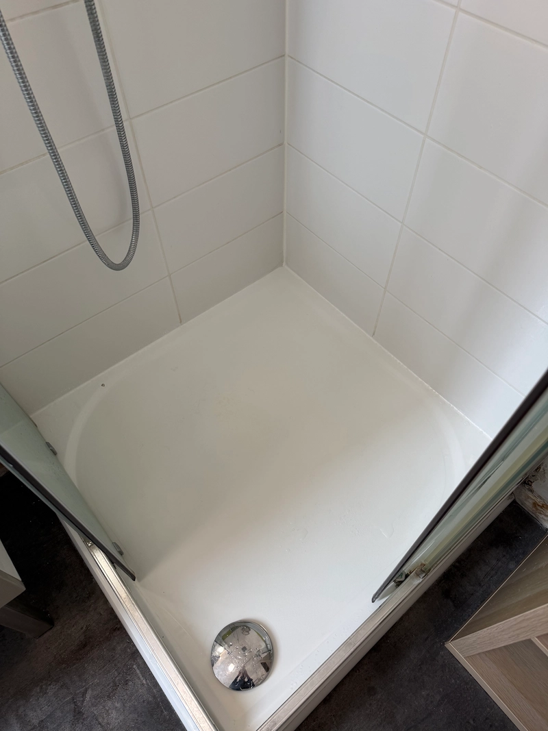 Réfection de joints d'étanchéité de salle de bain