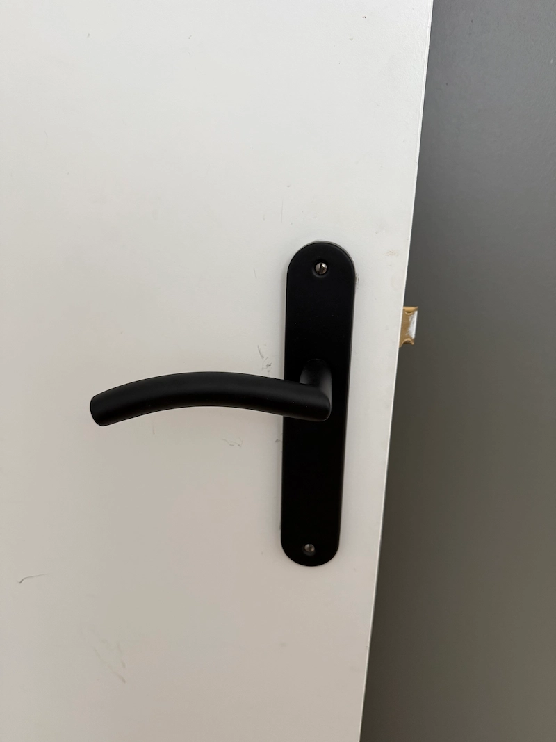 Poignée de porte réparée par ApiFix